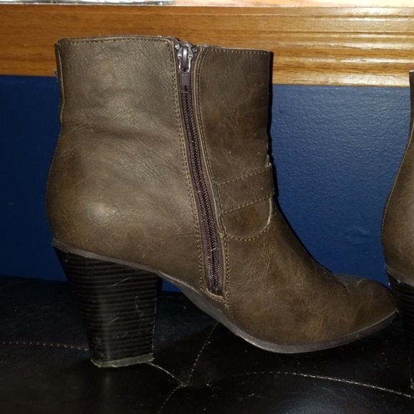 JustFab brown booties - Picture 2 of 6